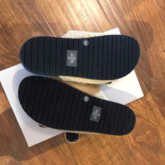 Marc Fisher shearling slide Sandals NIB - Picture 6 of 6